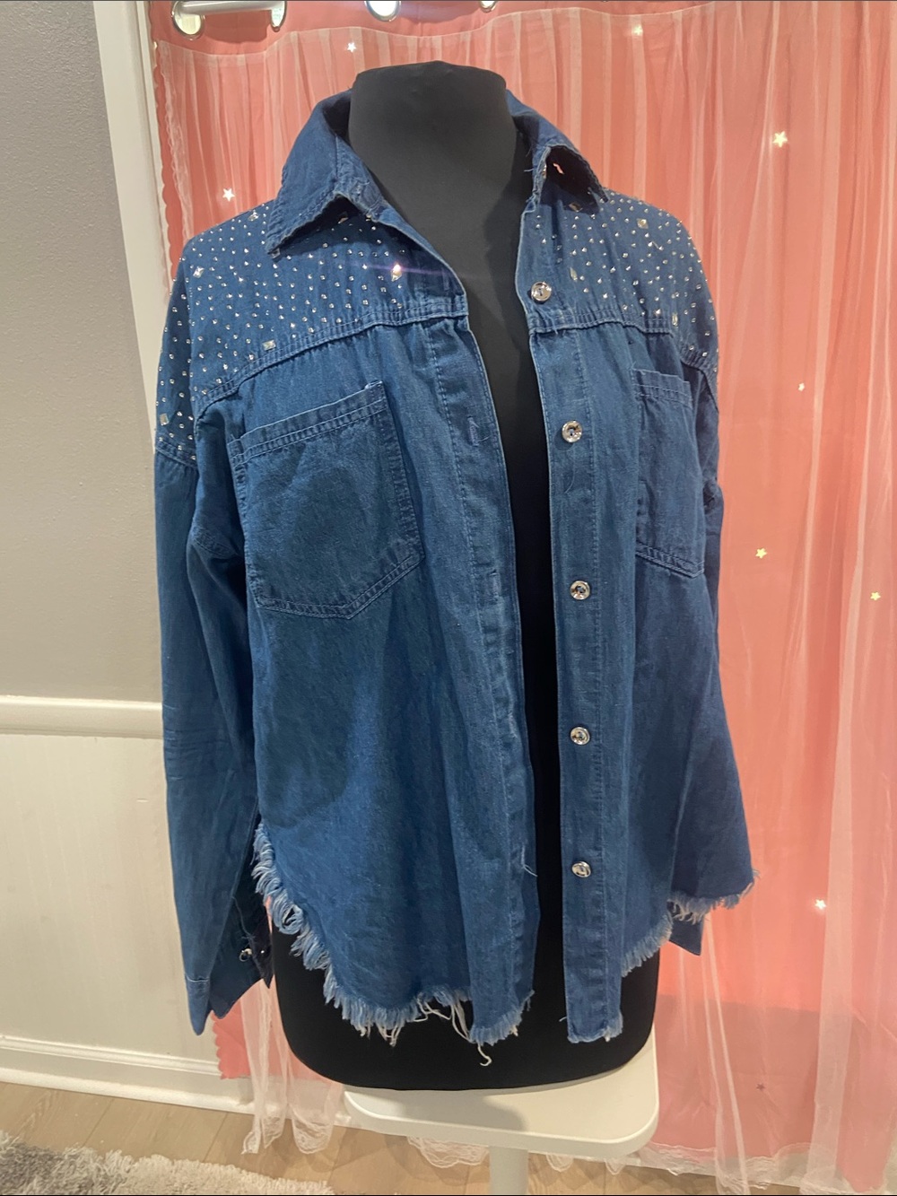 Thrill Jeans Embellished Dark Blue Denim Jacket /Shirt with Frayed Hem size XL